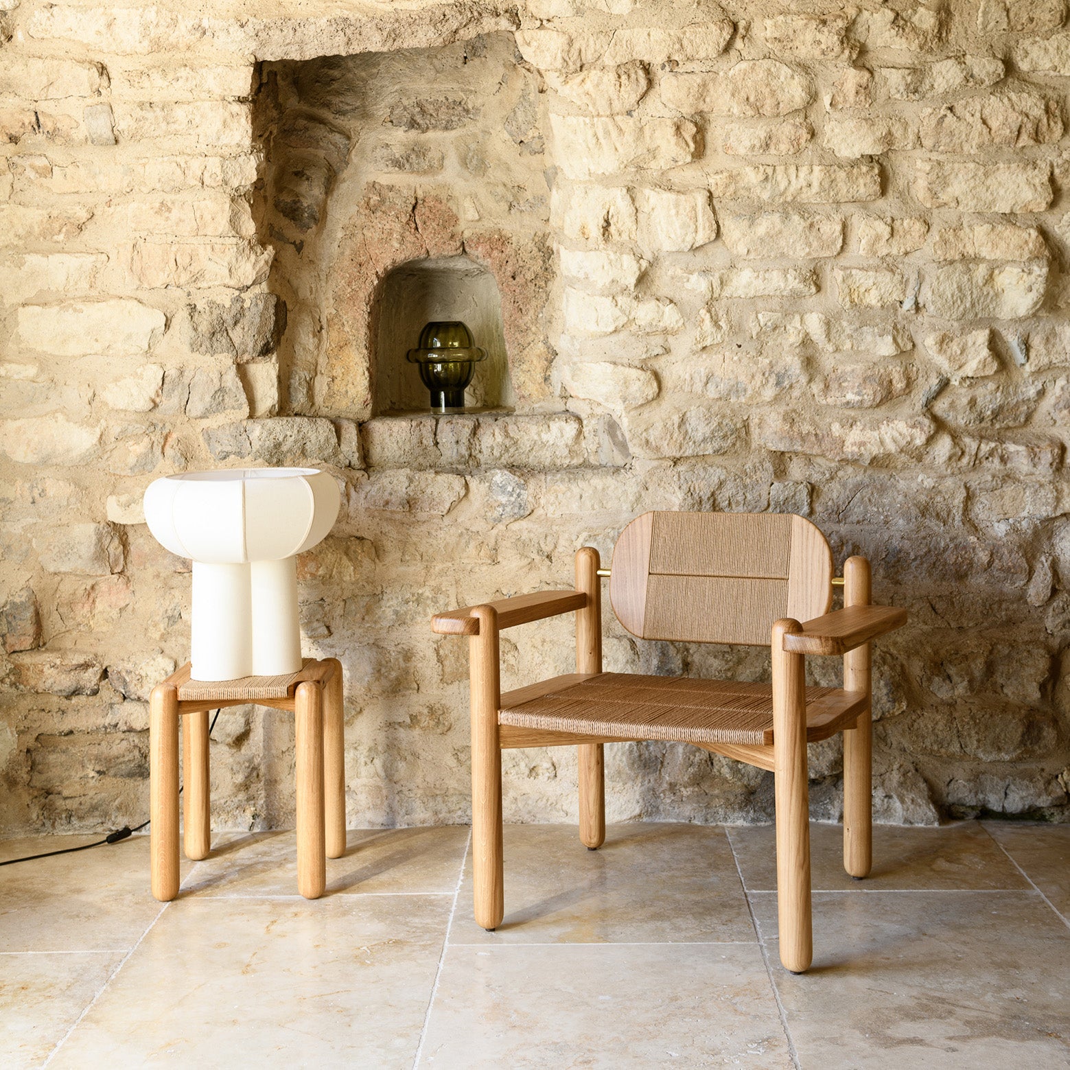 Mirèio, armchair with armrests