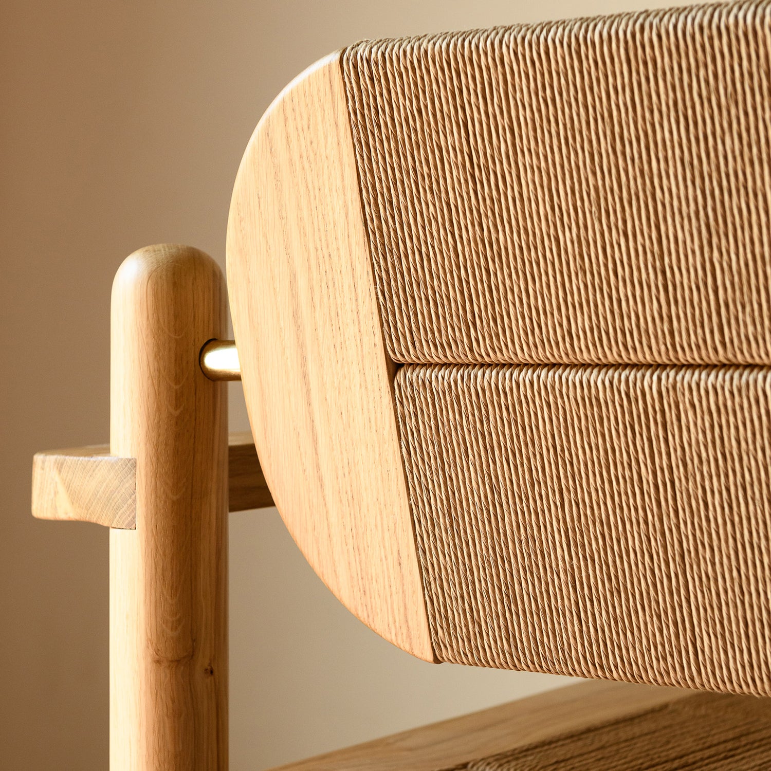 Mirèio, armchair with armrests