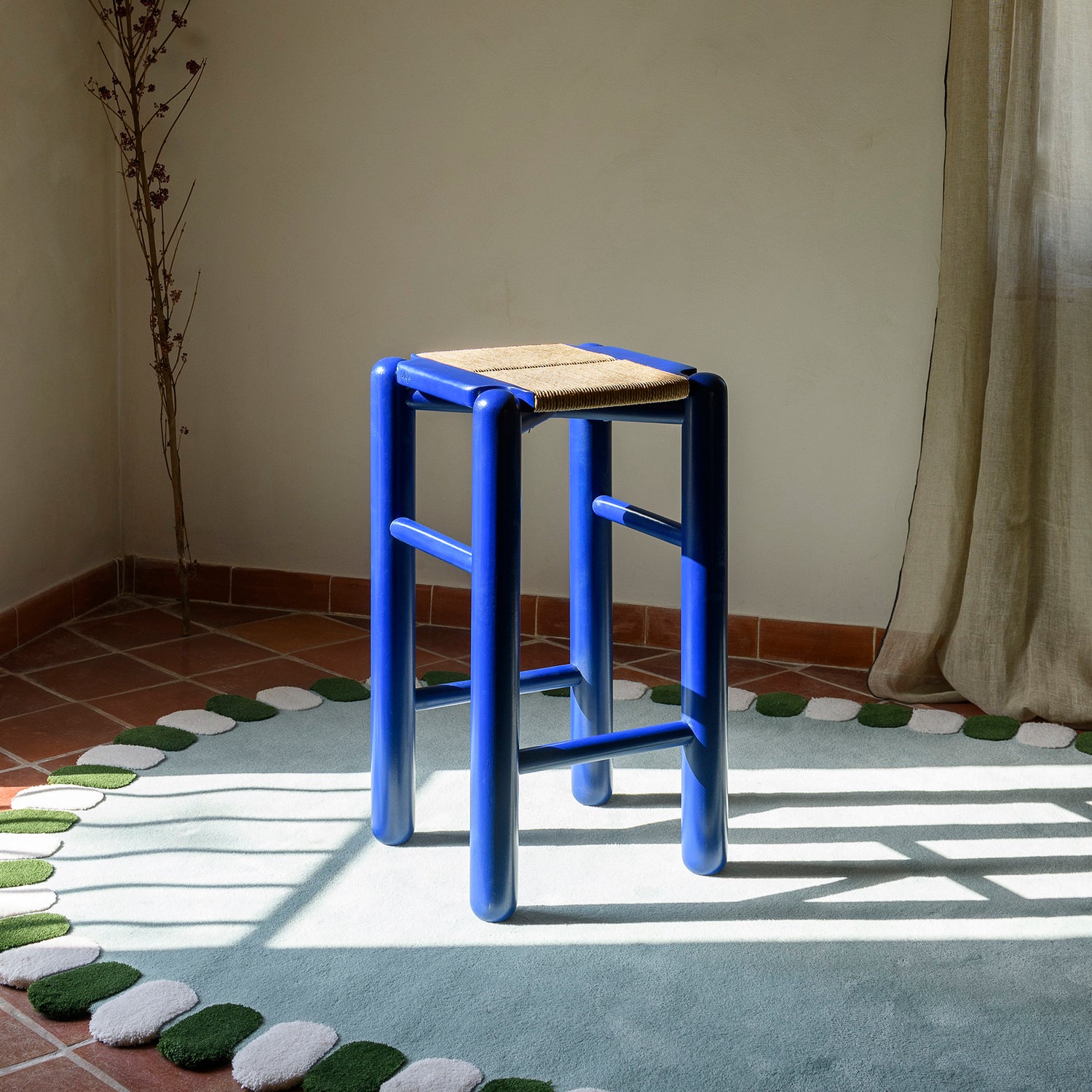 Mirèio, tabouret de bar