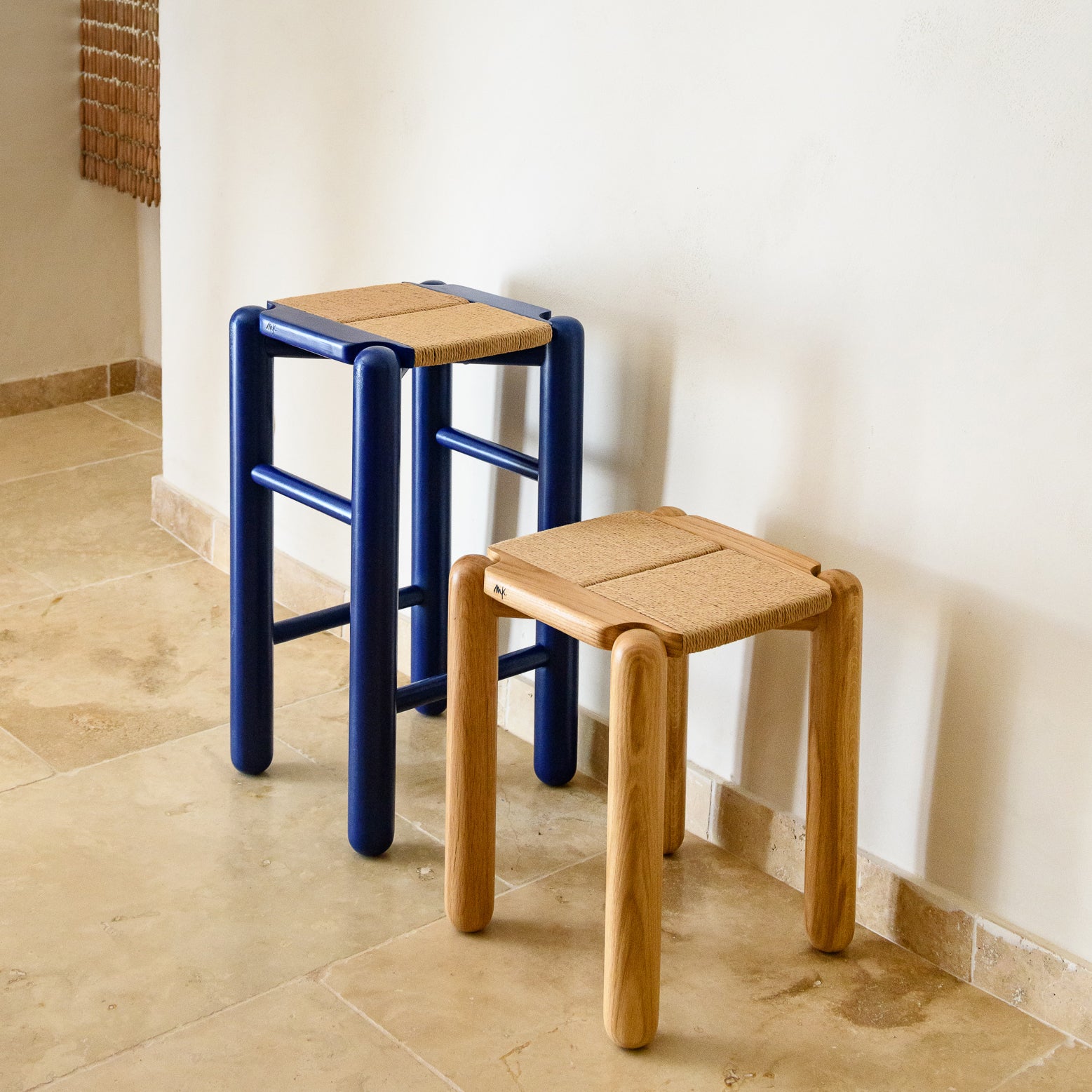 Mirèio, tabouret de bar